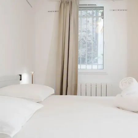 Loft Petion Dog Friendly Apartment Paris